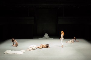 버자이나의 죽음_033